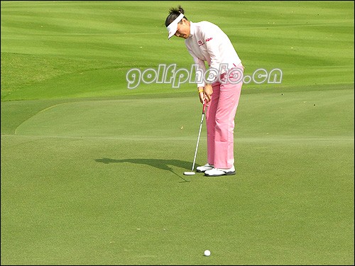 杨红梅在比赛中(摄影:golftime·老高)